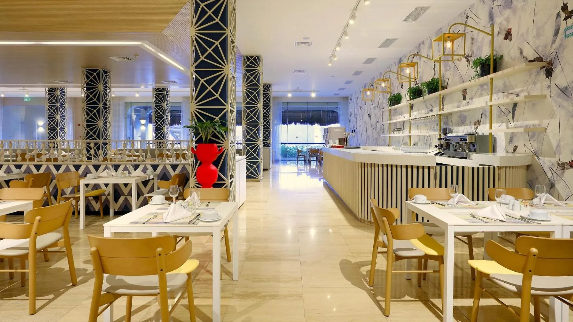 Grand Palladium Kantenah Resort & Spa Akumal 5*,
